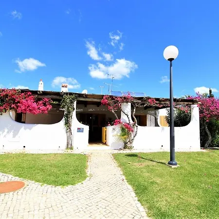 Willa Concept With Pool By Homing