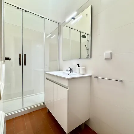 Concept With Pool By Homing *