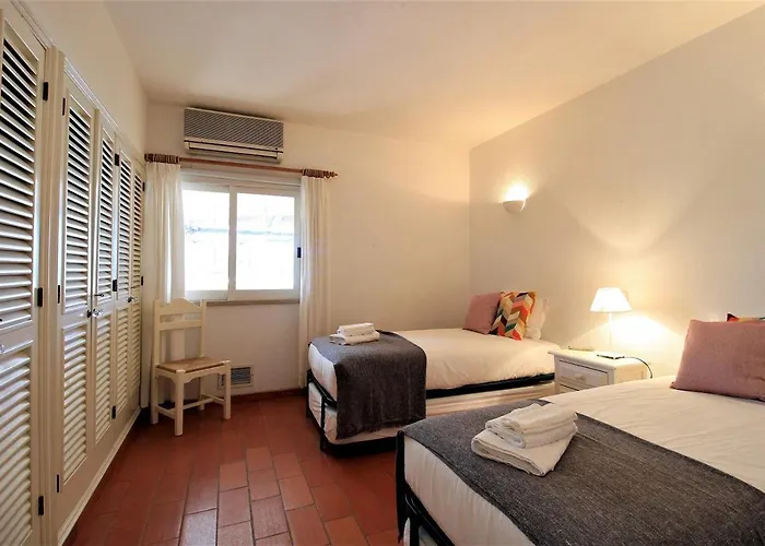 Vila Concept With Pool By Homing *