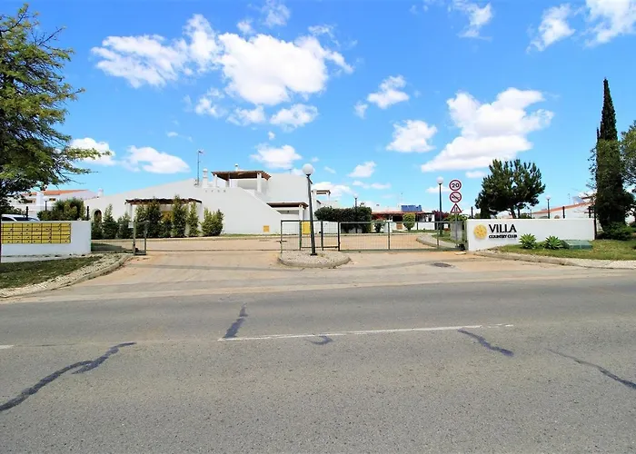 Vila Concept With Pool By Homing Vilamoura