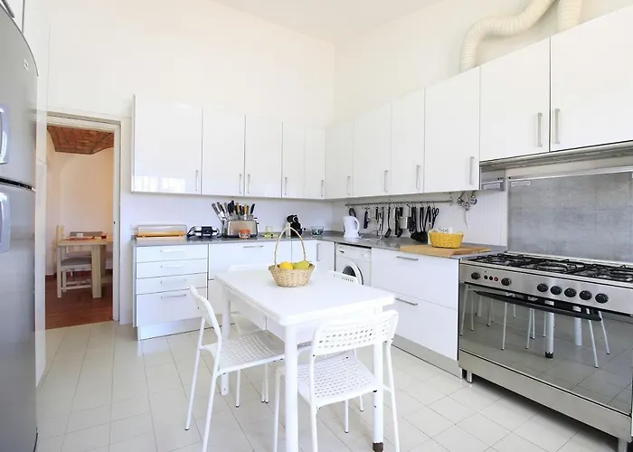 Concept With Pool By Homing Vila