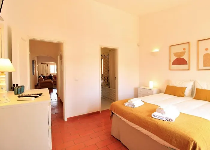 Villa Concept With Pool By Homing Vilamoura