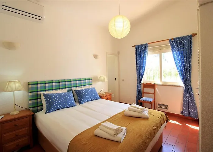 Concept With Pool By Homing Vila