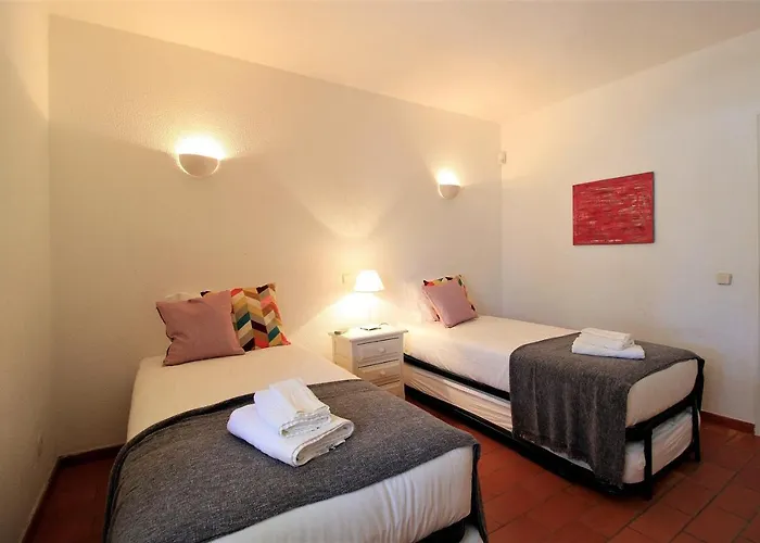 Concept With Pool By Homing *