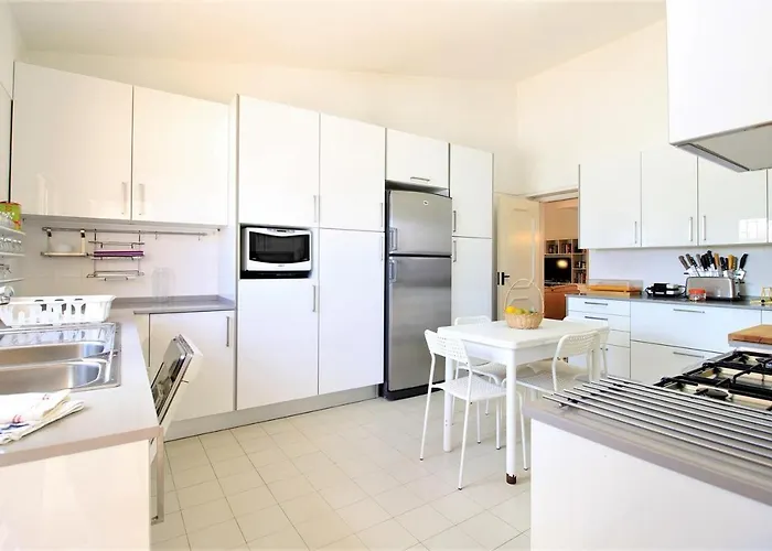 Vila Concept With Pool By Homing *