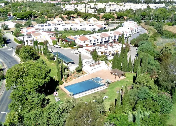 Vila Concept With Pool By Homing *