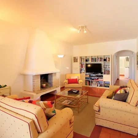 Concept With Pool By Homing * Βιλαμούρα